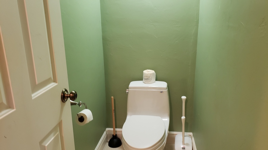 Master Private Toilet Room